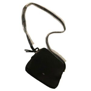 NEW - N28 Crossbody bag - Vegan leather - Black with silver hardware